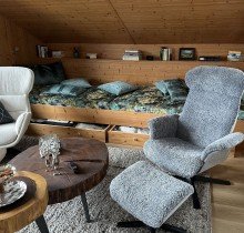 Schlafcouch_mit_Stauraum Charmantes, voll m�bliertes Dachgeschoss� ruhig, zentral & clever geschnitten � Privatverkauf