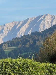 Ausblick_auf_das_Wettersteingebirge Charmantes, voll m�bliertes Dachgeschoss� ruhig, zentral & clever geschnitten � Privatverkauf