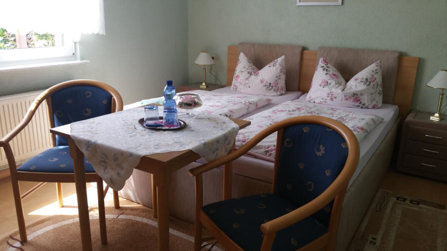 Pensionszimmer mit Bad Gastronomie Fuhlendorf