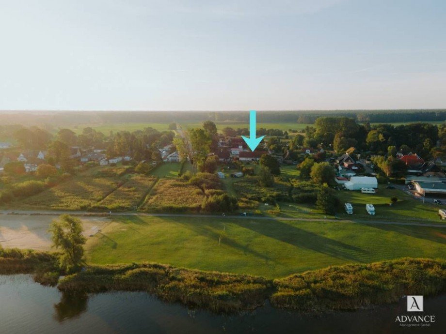 Luftaufnahmen mit Boddenstrand Grundst�ck Fuhlendorf