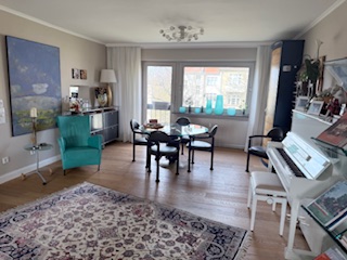 Esszimmer mit Panoramafenster Wohnung Berlin